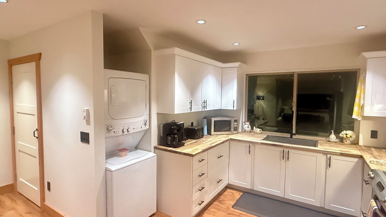 Photo of Kitchen in Regional District of Nanaimo
