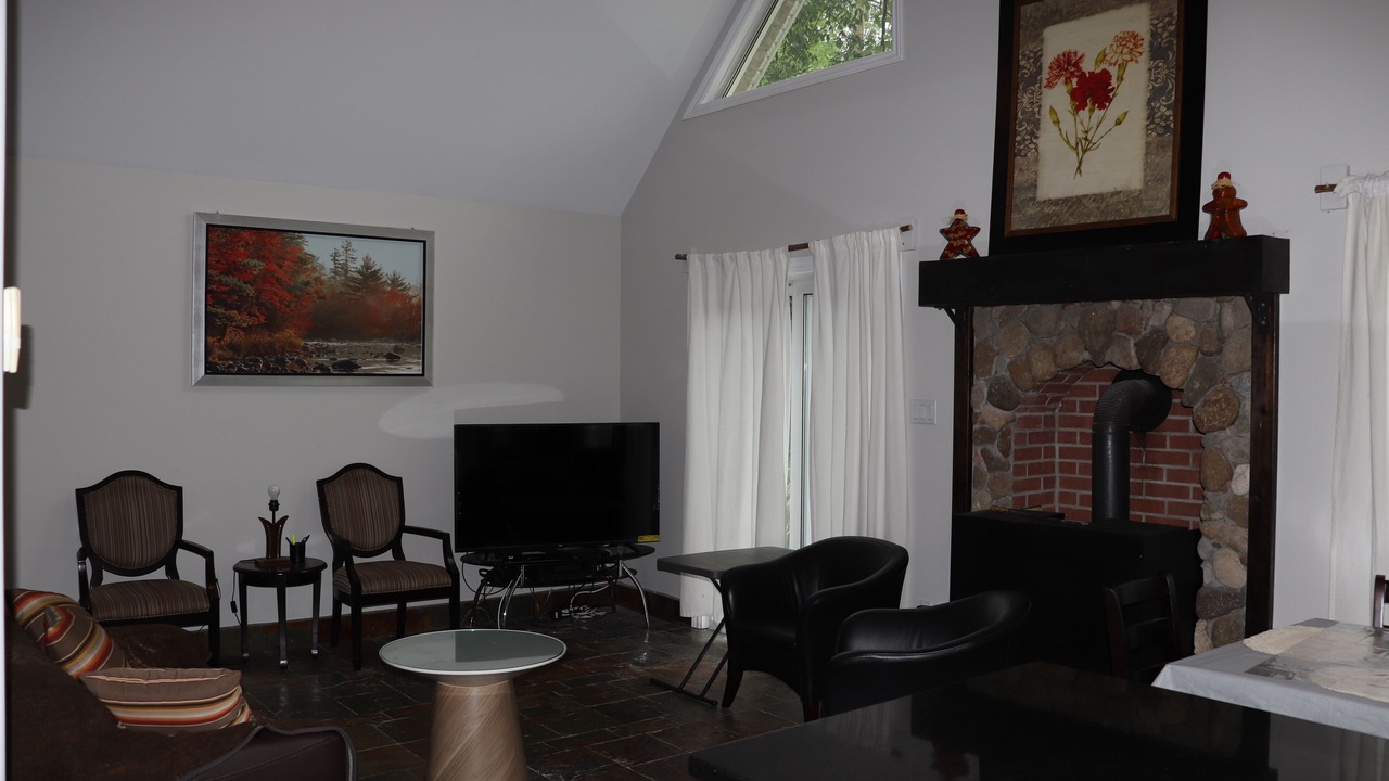 Photo of Livingroom in Meaford
