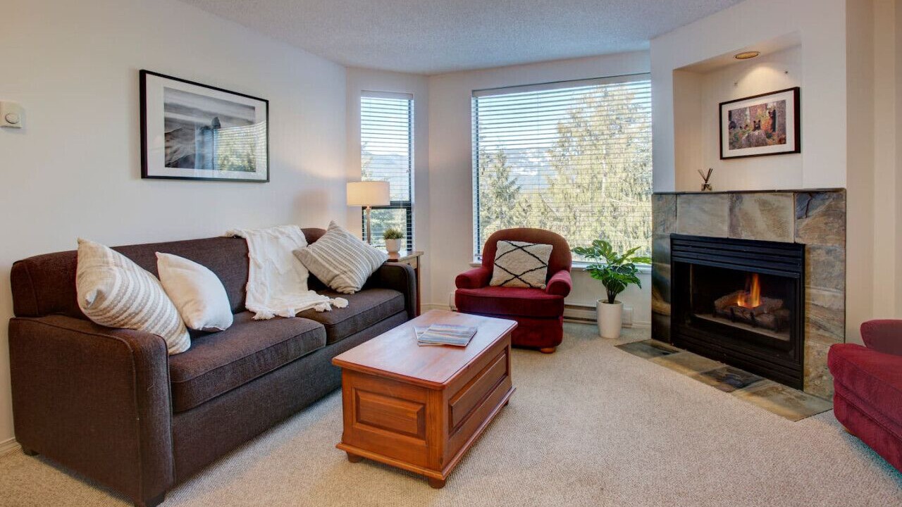 Photo of Livingroom in Upper Village