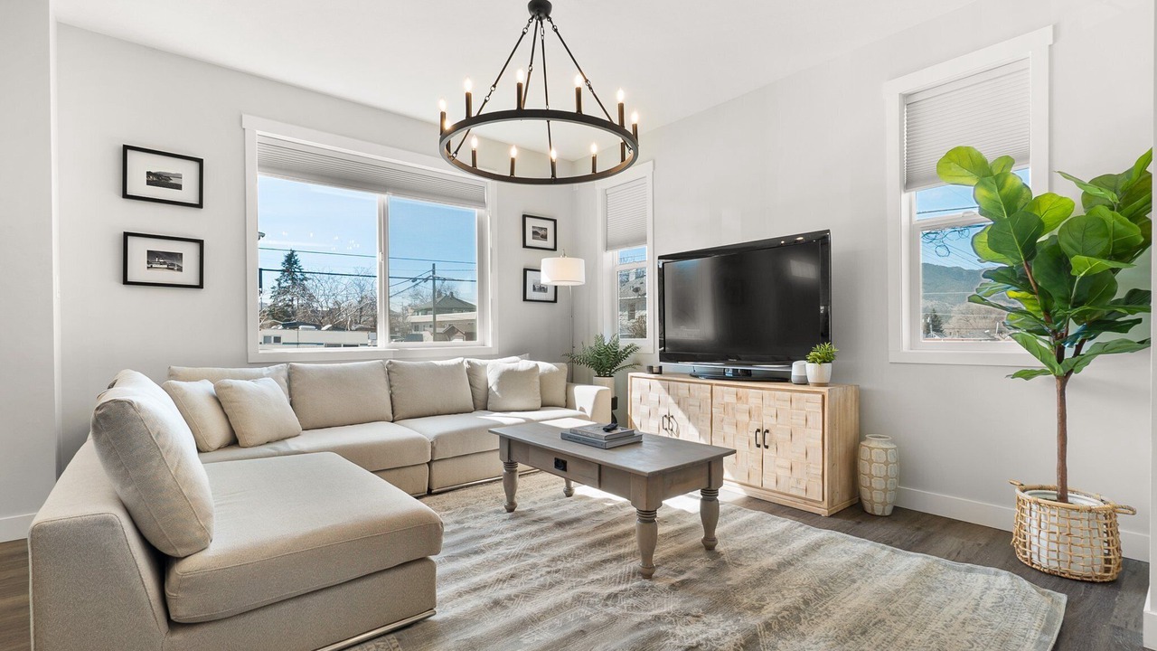 Photo of Livingroom in Okanagan-Similkameen
