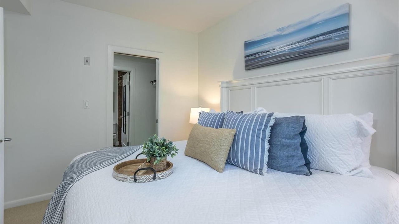Photo of Bedroom in South Pandosy