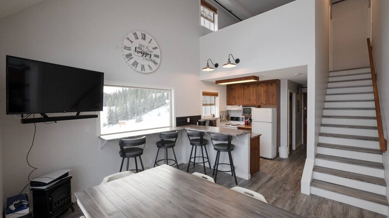 Photo of Kitchen in Okanagan-Similkameen
