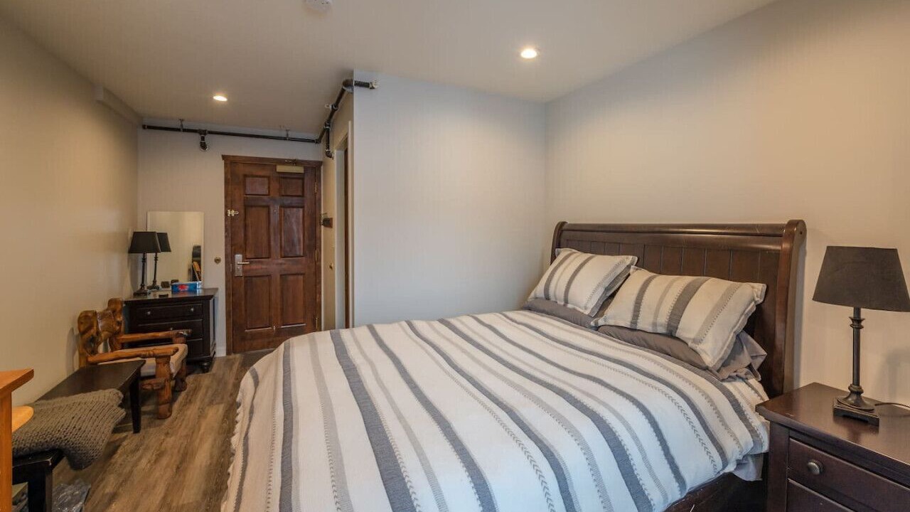 Photo of Bedroom in Okanagan-Similkameen