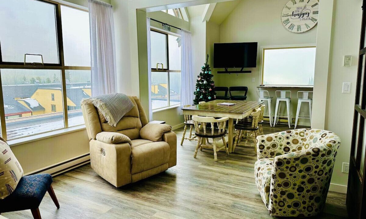 Photo of Livingroom in Okanagan-Similkameen