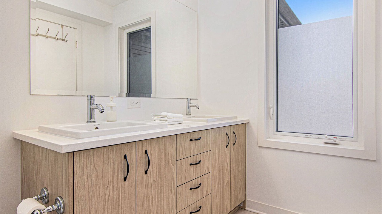 Photo of Bathroom in Ottawa Division