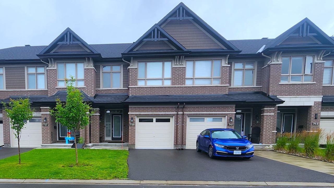 Photo of Outdoor in Ottawa Division