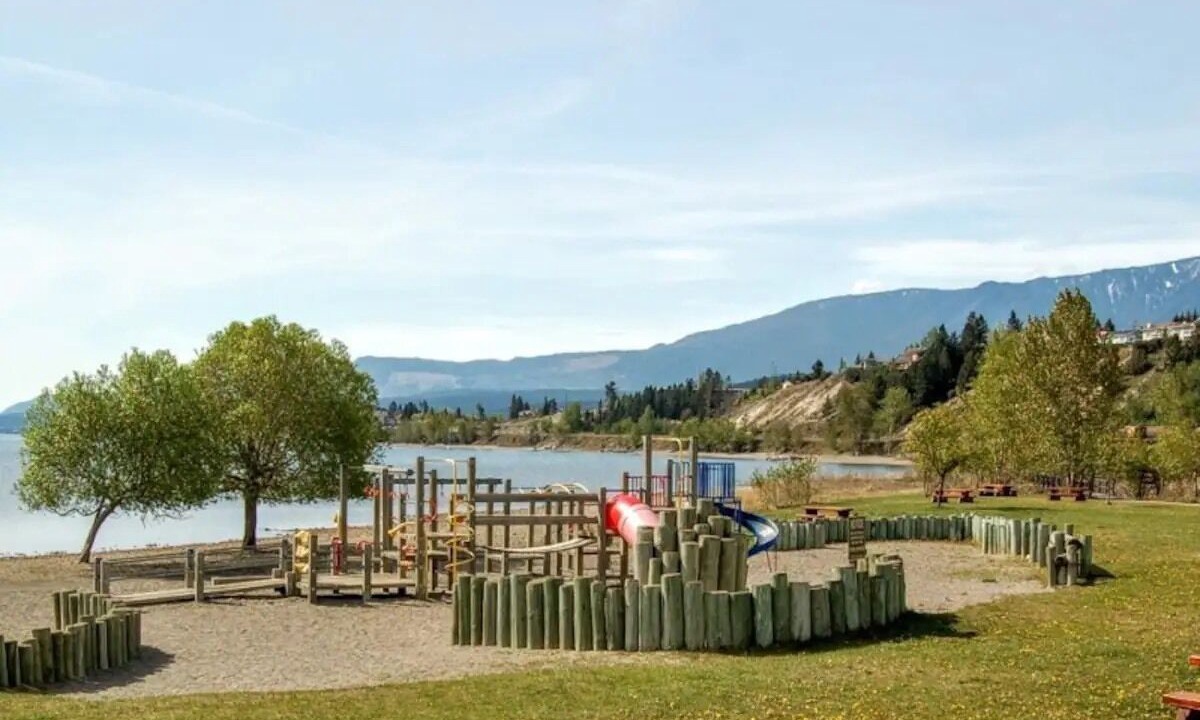 Photo of Others in Invermere