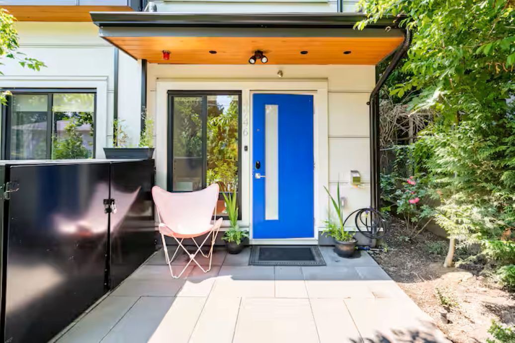 Photo of Outdoor in Renfrew-Collingwood