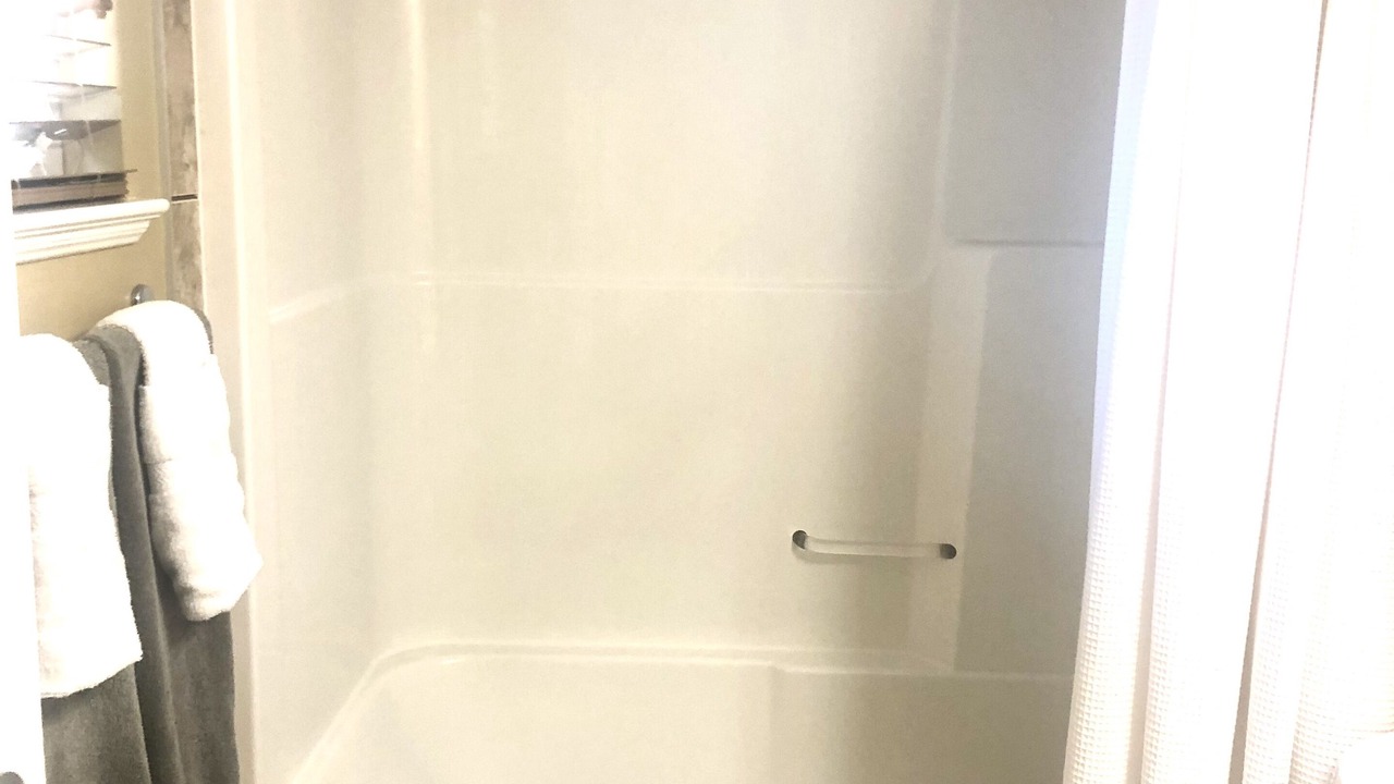 Photo of Bathroom in Okanagan-Similkameen