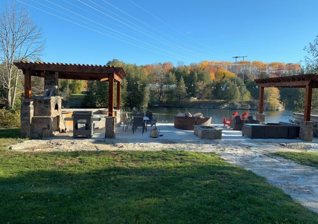 Photo of Patio Balcony in Fenelon Falls