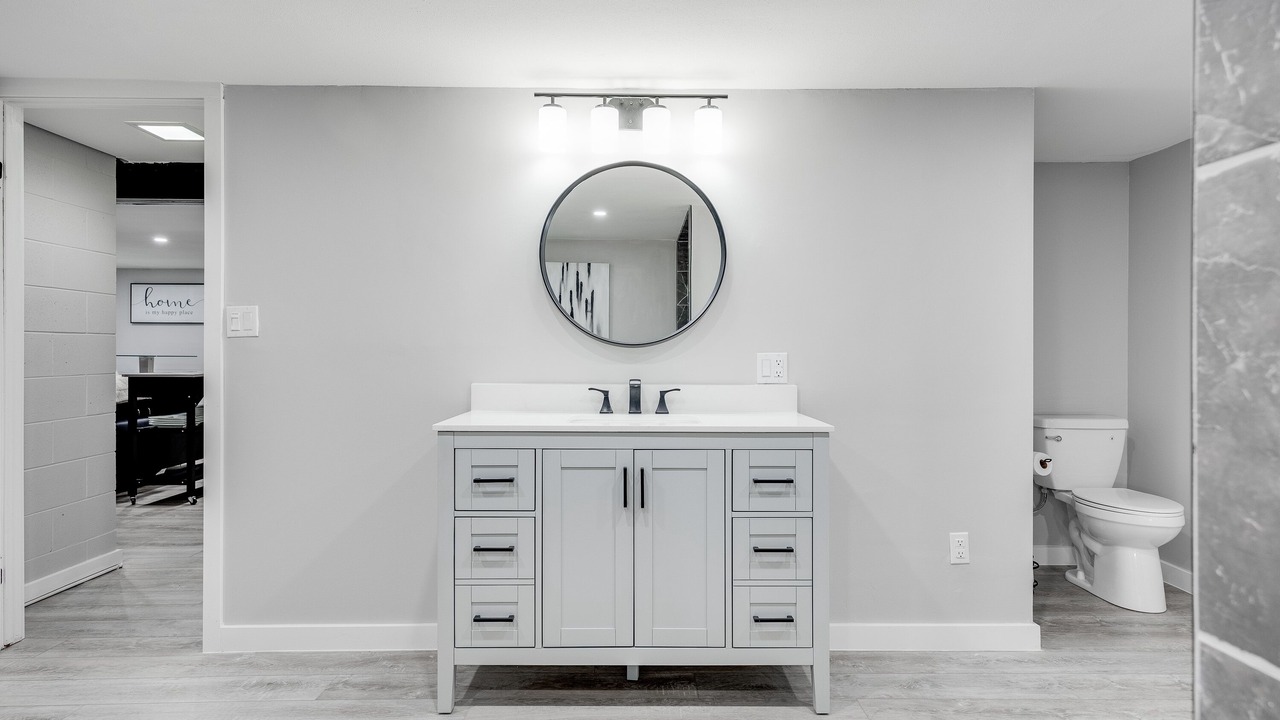 Photo of Bathroom in Okanagan-Similkameen