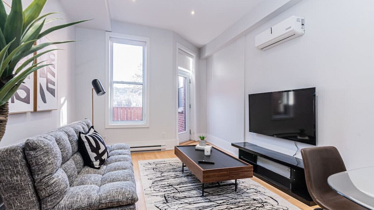 Photo of Livingroom in Plateau Mont Royal