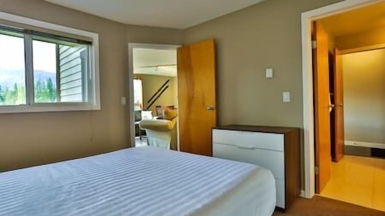 Photo of Bedroom in East Kootenay