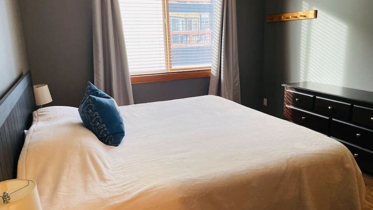 Photo of Bedroom in Apex Mountain