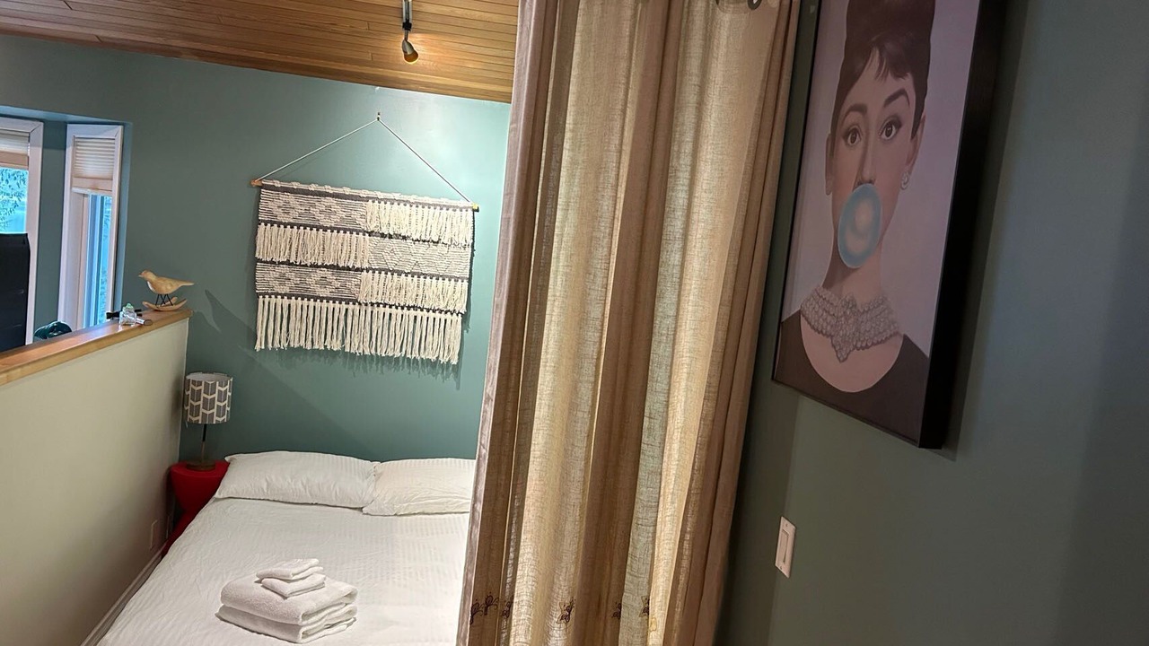 Photo of Bedroom in West Porpoise Bay