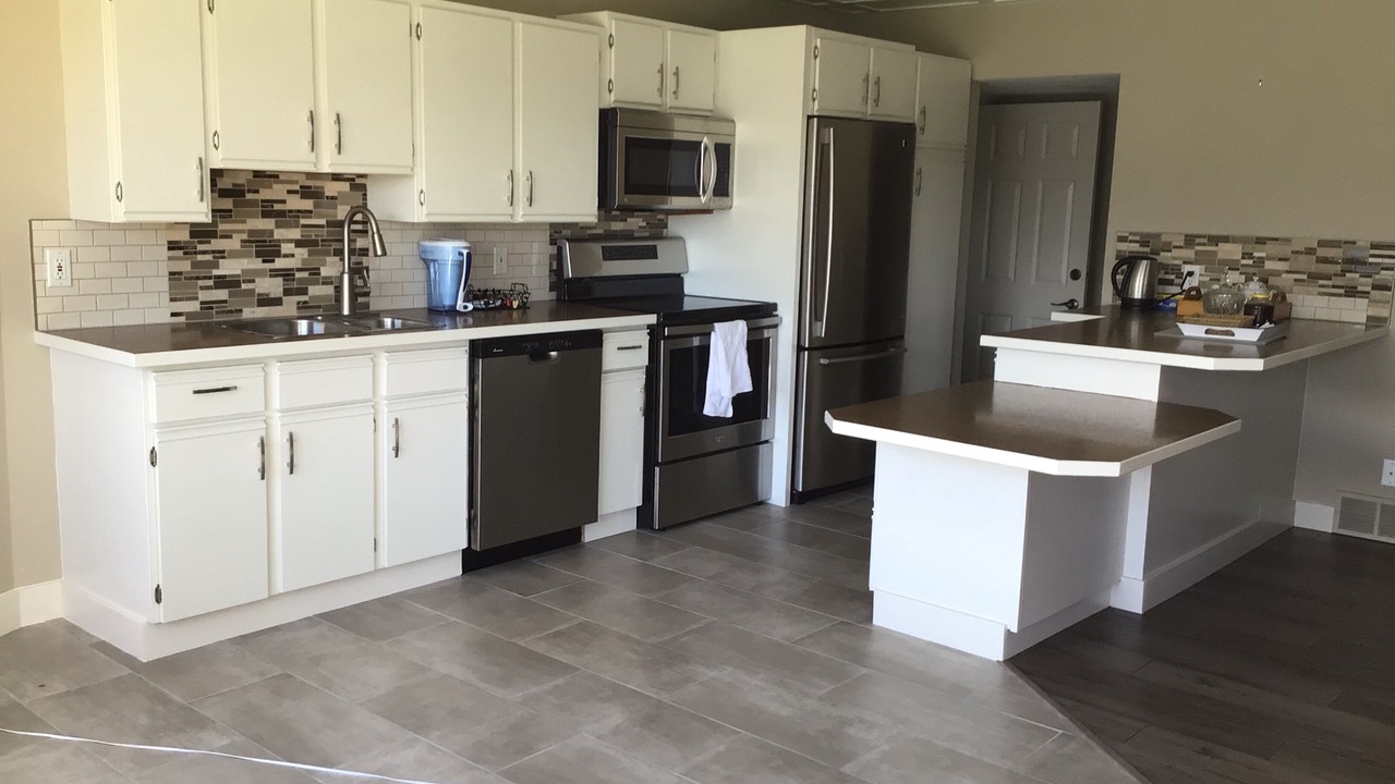 Photo of Kitchen in Okanagan-Similkameen