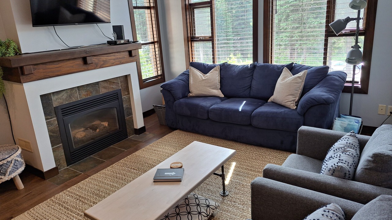 Photo of Livingroom in Sun Peaks