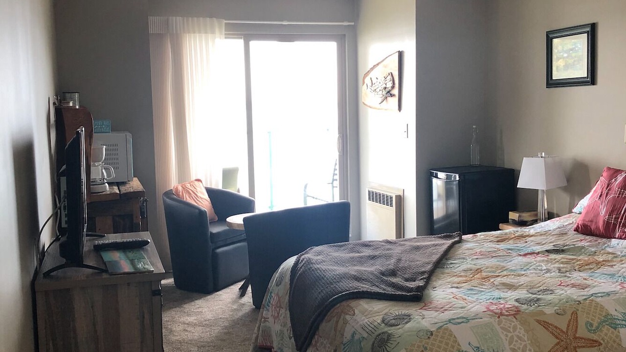 Photo of Bedroom in North Oyster