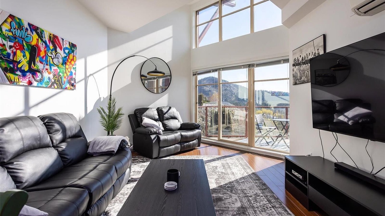 Photo of Livingroom in Central Okanagan