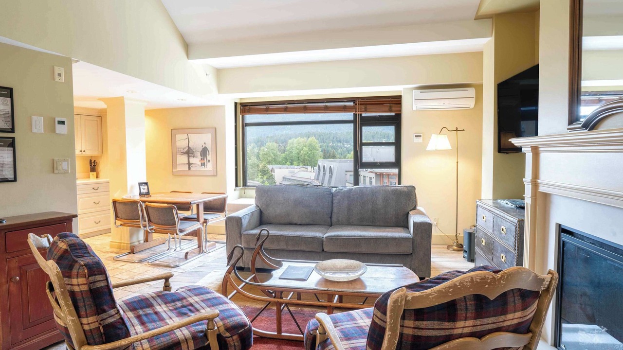 Photo of Livingroom in Whistler Village