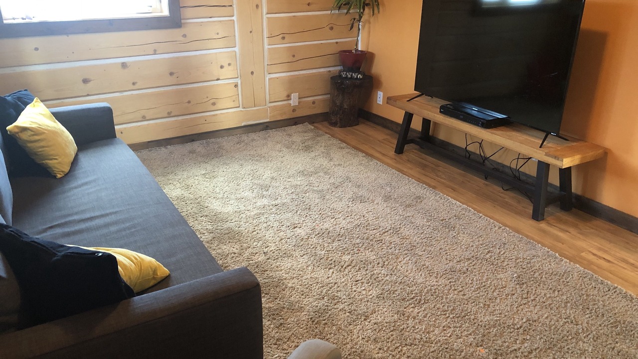 Photo of Livingroom in Haines Junction