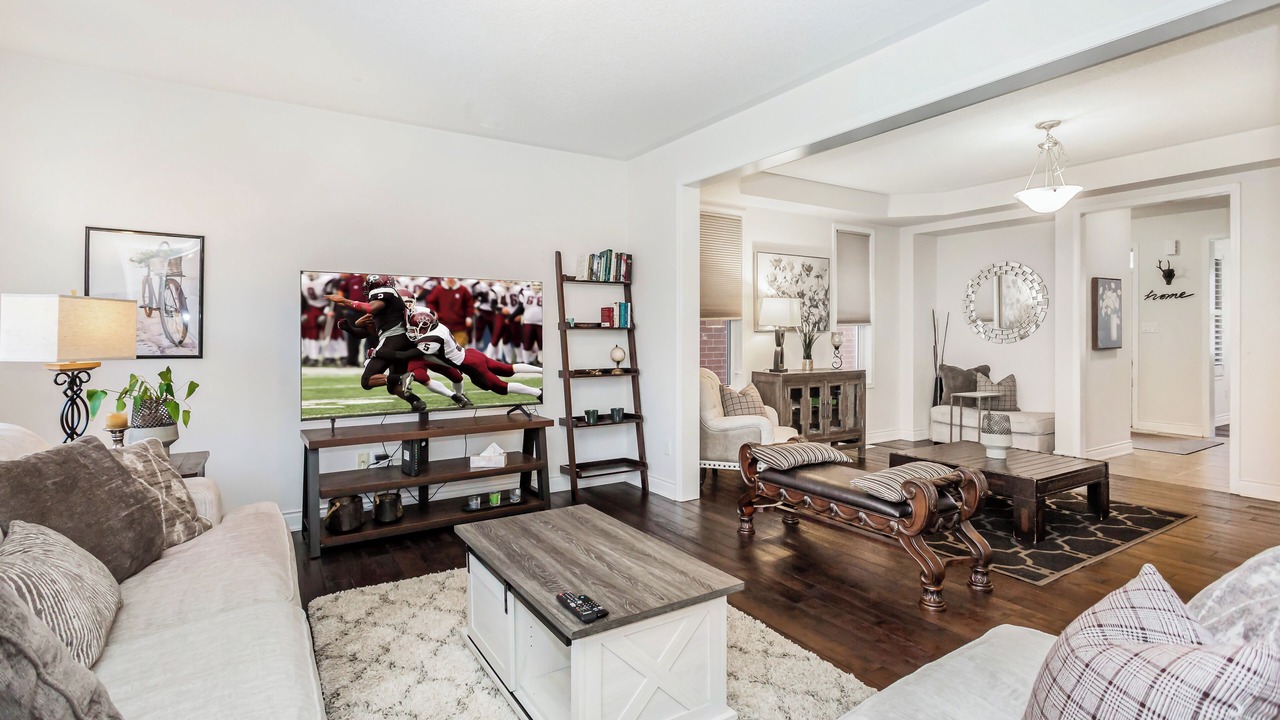 Photo of Livingroom in Milton