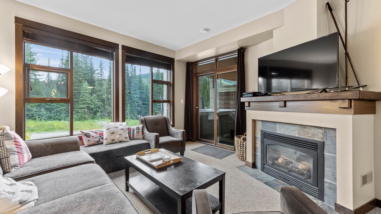 Photo of Livingroom in Sun Peaks