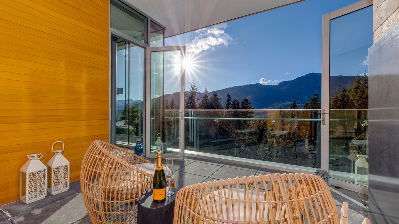Photo of Patio Balcony in Whistler Creekside