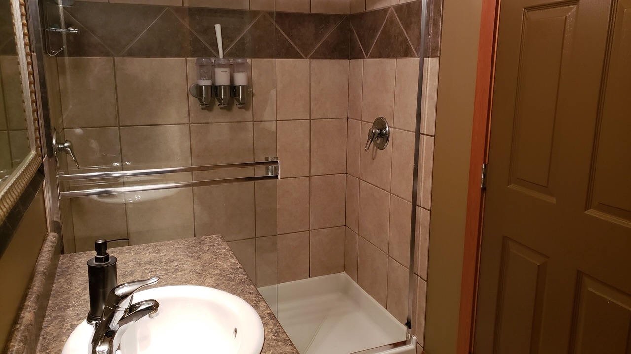 Photo of Bathroom in Snow Pine Estates