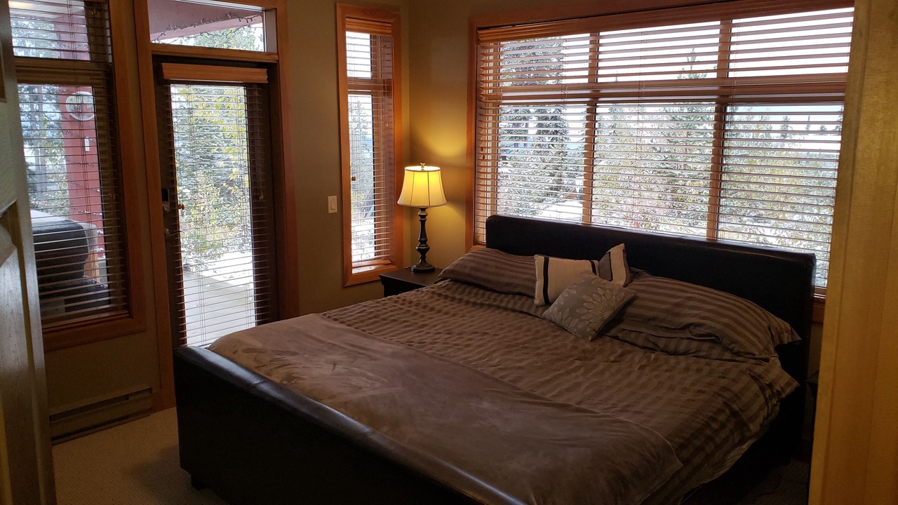 Photo of Bedroom in Snow Pine Estates