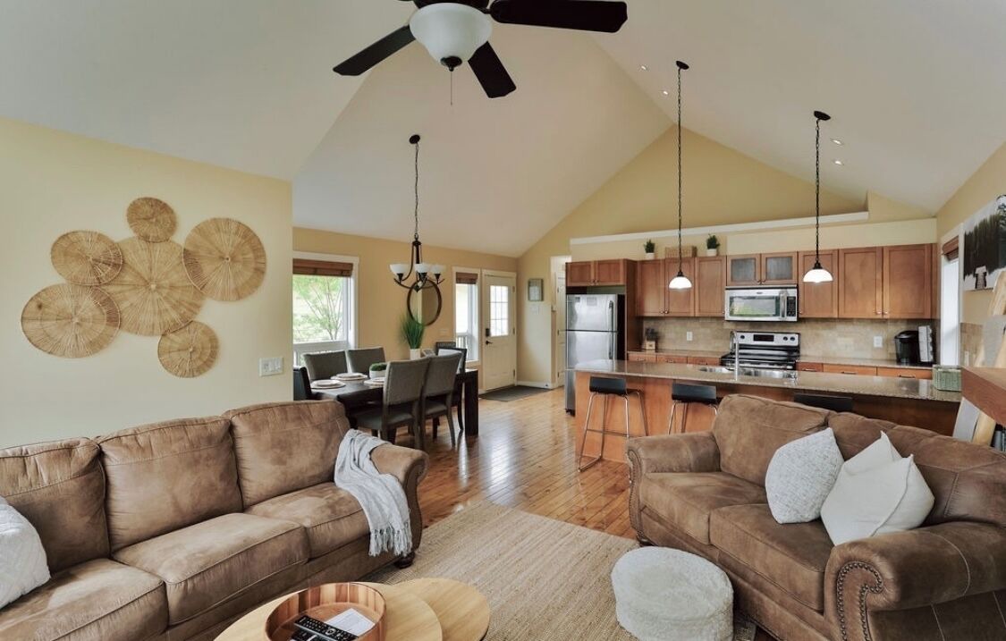 Photo of Livingroom in Central Okanagan