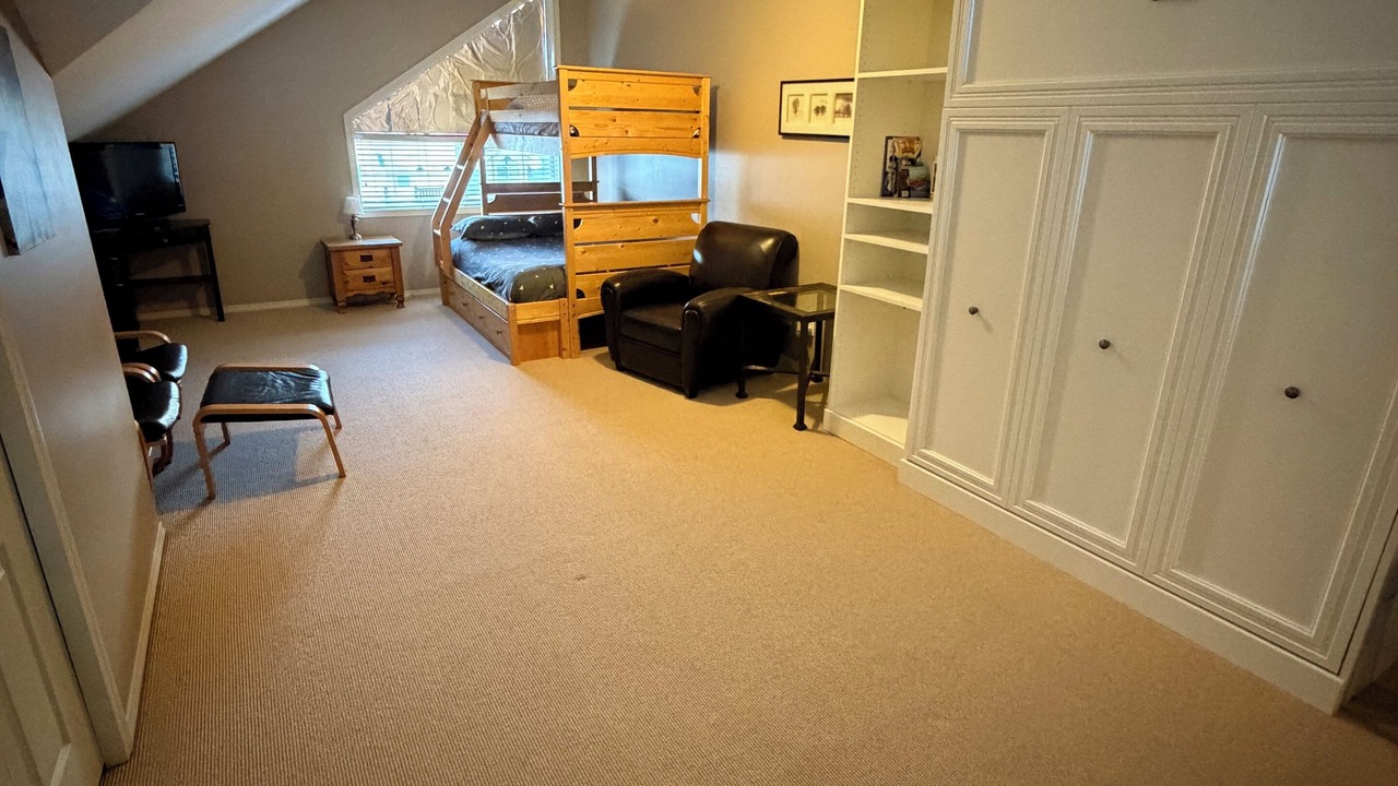 Photo of Bedroom in East Kootenay