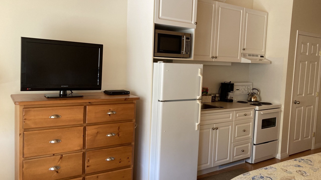 Photo of Bedroom in Telegraph Cove