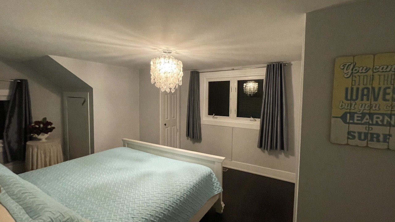 Photo of Bedroom in Crystal Beach