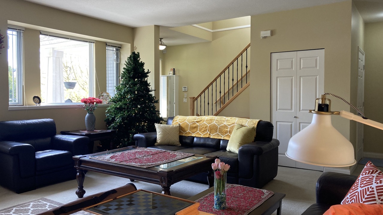 Photo of Livingroom in Maple Ridge