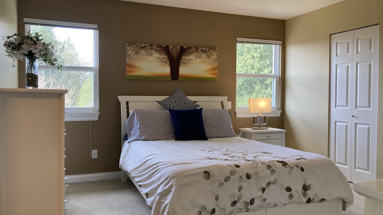 Photo of Bedroom in Maple Ridge