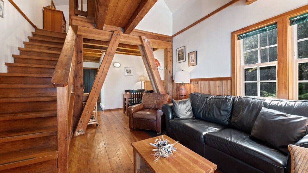 Photo of Livingroom in Ucluelet
