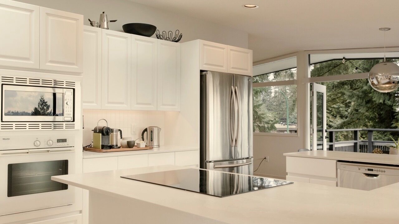 Photo of Kitchen in District of North Vancouver