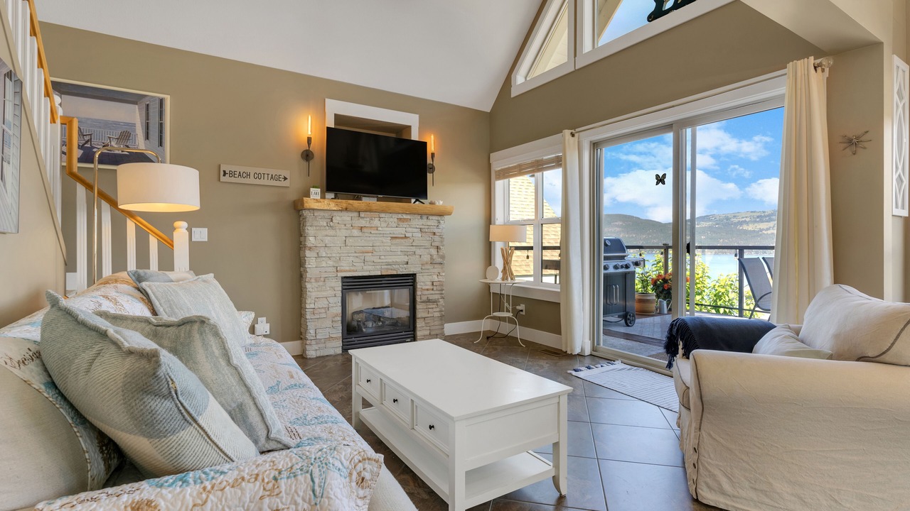 Photo of Livingroom in Central Okanagan