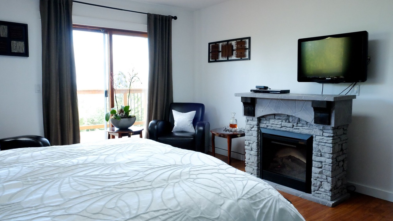 Photo of Bedroom in Salt Spring Island