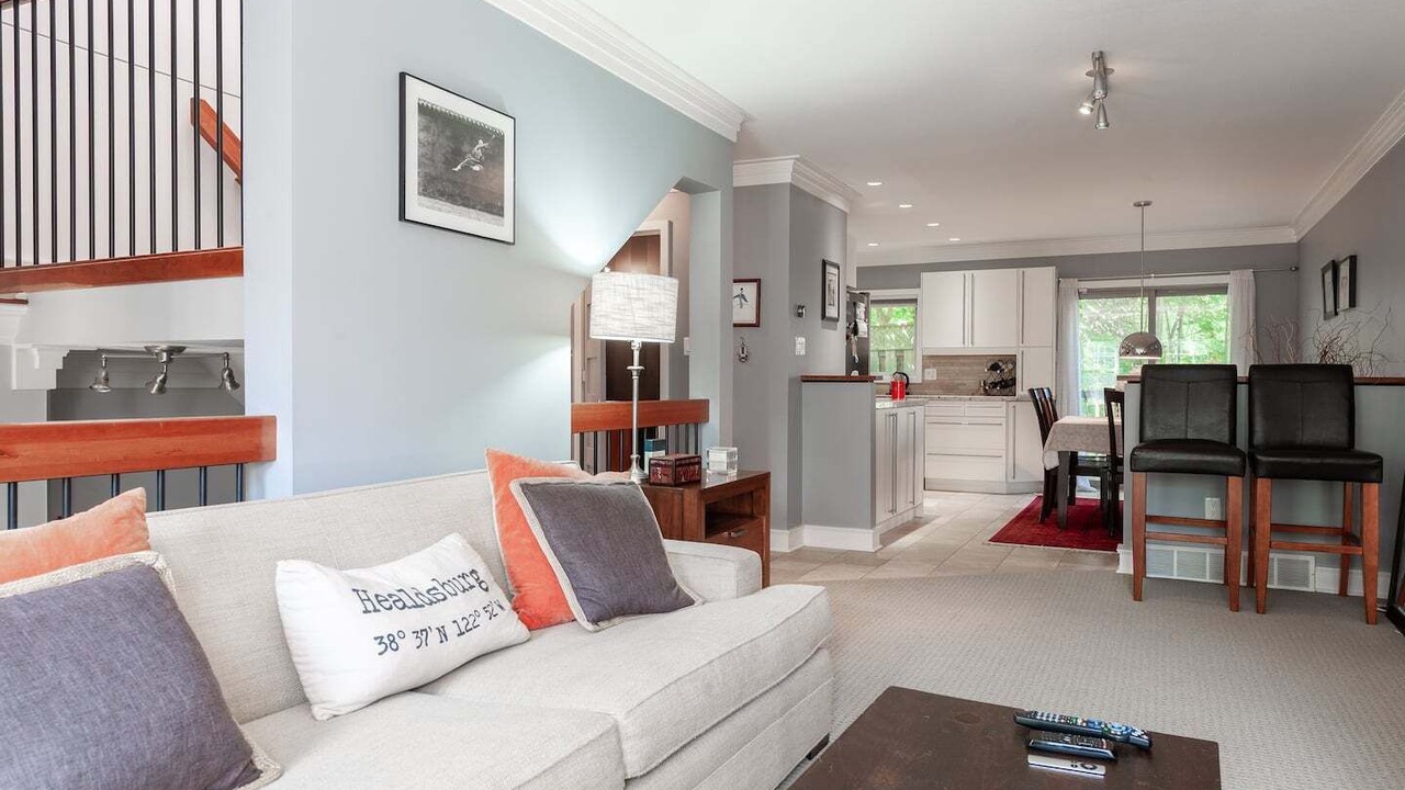 Photo of Livingroom in Downtown London