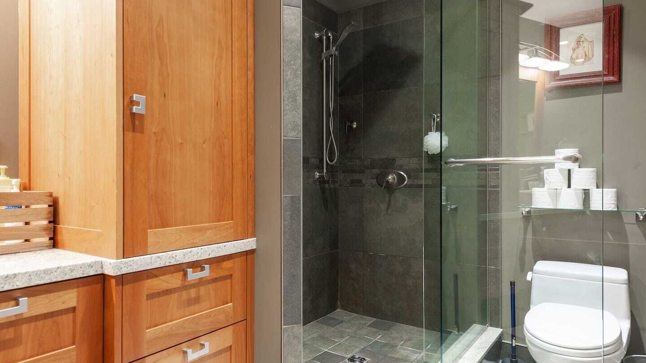 Photo of Bathroom in Downtown London