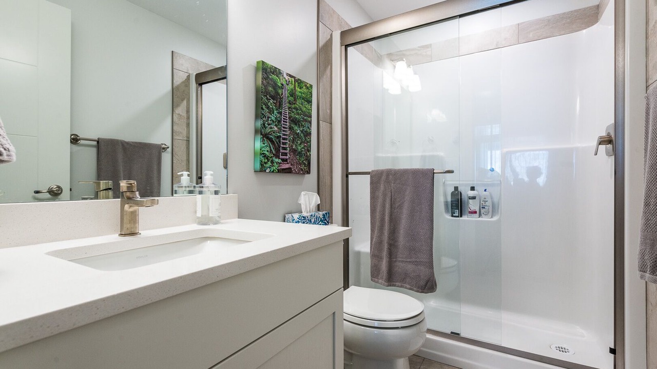 Photo of Bathroom in Osoyoos