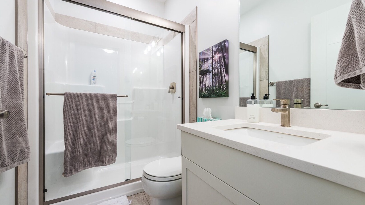 Photo of Bathroom in Osoyoos