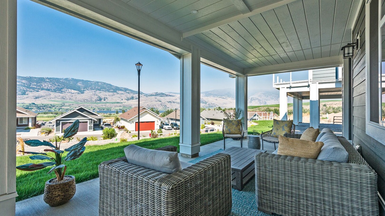 Photo of Patio Balcony in Osoyoos