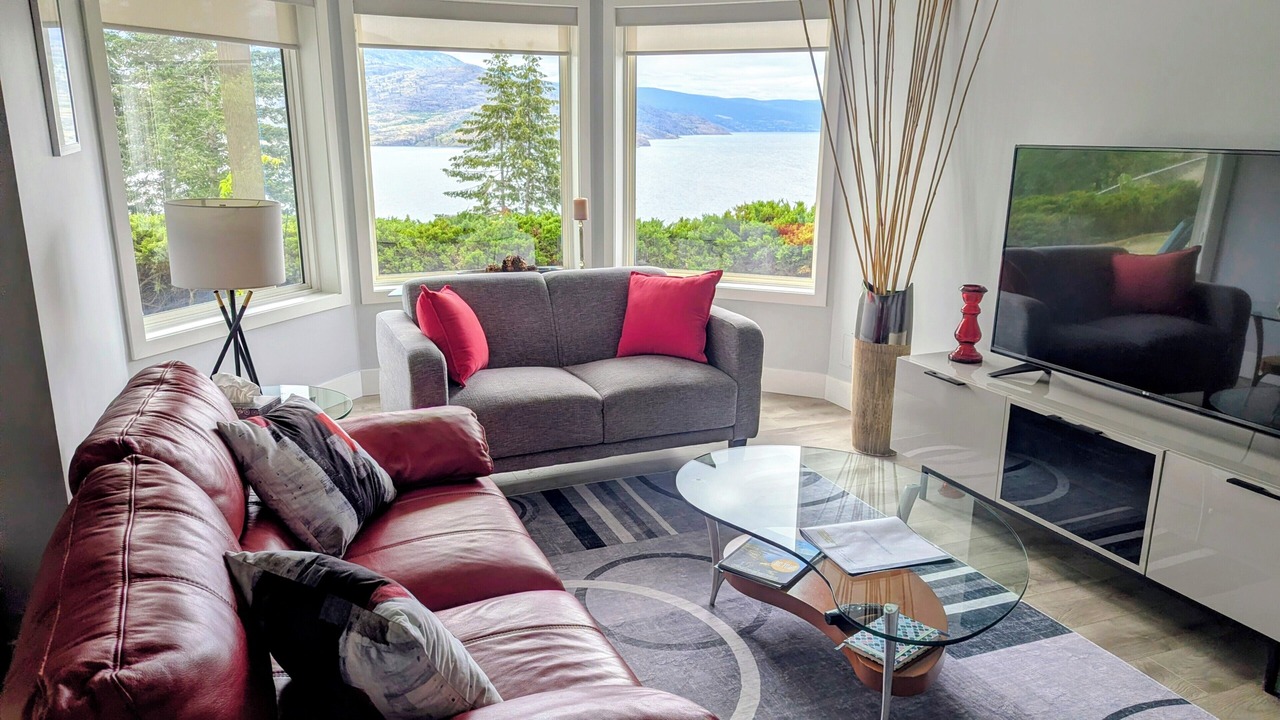 Photo of Livingroom in Central Okanagan