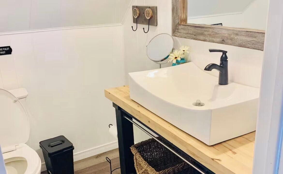 Photo of Bathroom in Arden