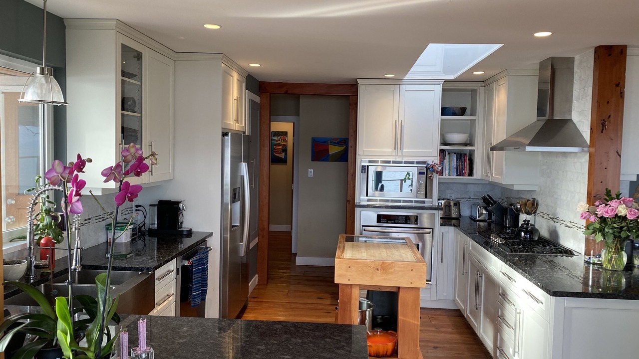 Photo of Kitchen in Courtenay