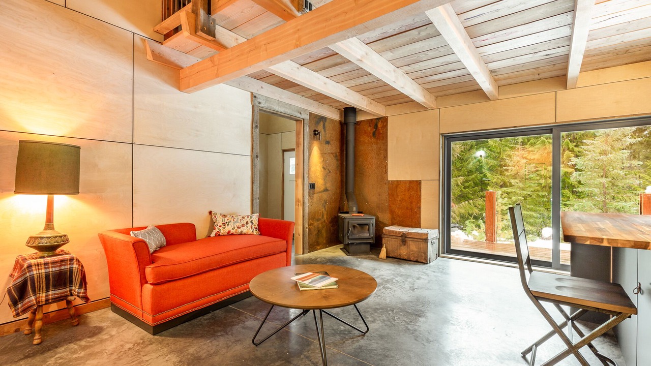 Photo of Livingroom in Rossland
