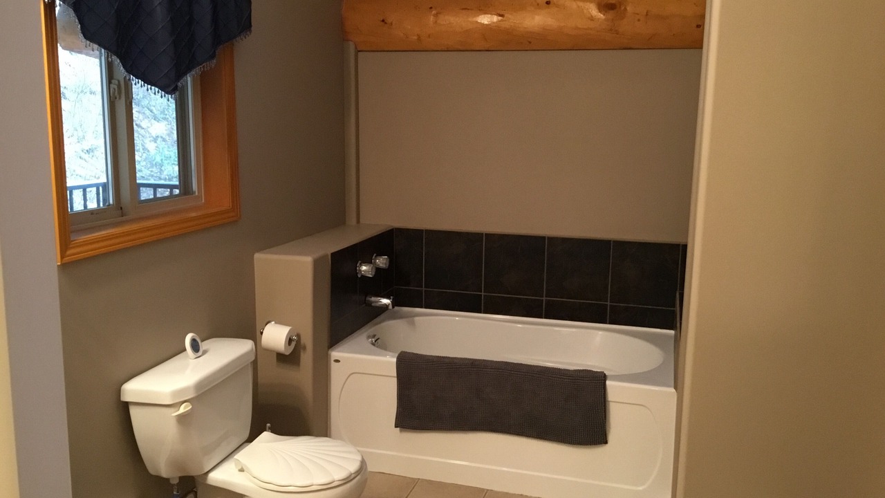 Photo of Bathroom in Beasley